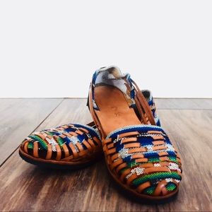Authentic Mexican: Colorful Flats